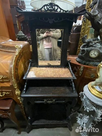 Консоль и зеркало в восточном стиле. Антиквариат