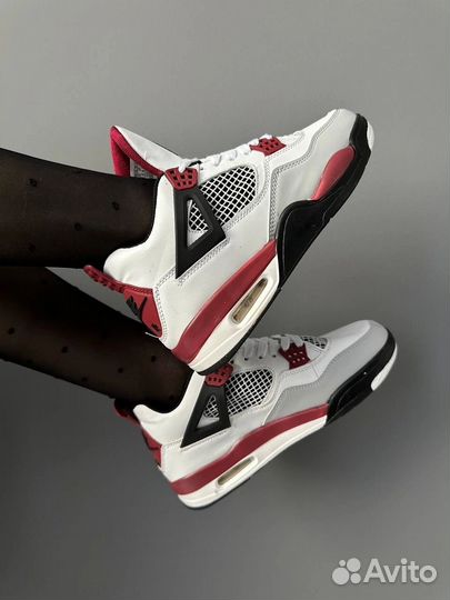 Кроссовки женские Nike Air Jordan 4