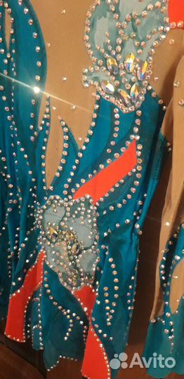 Продам купальник для выступлений