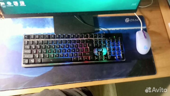 Игровая клавиатура и мышь
