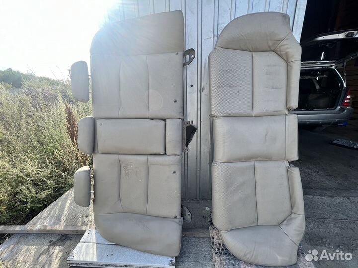 Диван кожаный бежевый Subaru Legacy/Outback BL