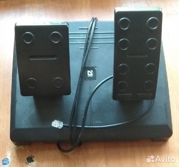 Руль Defender Challenge Mini LE