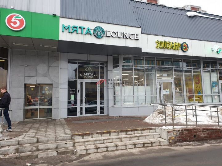 Продам торговое помещение, 358 м²