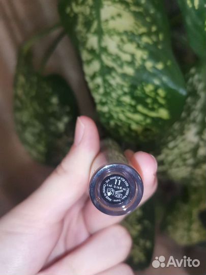 Консилер make um for ever ultra hd