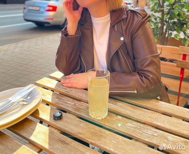 Кожаная куртка stradivarius