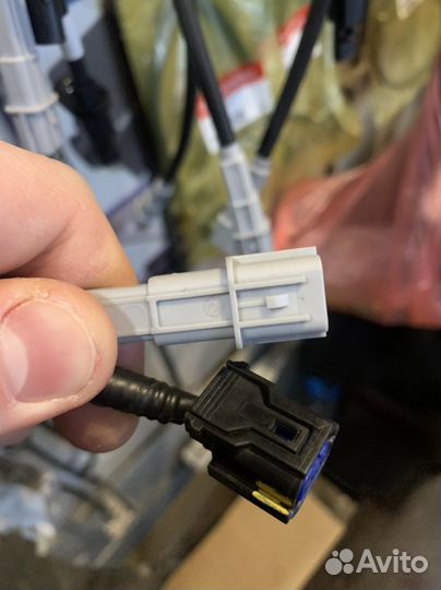 Фишка штекер датчика абс Solaris 2 Rio 4 Creta