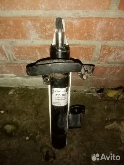 Продам стойку правую ford focus 2