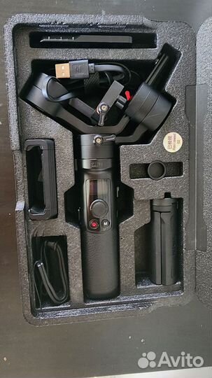 Электрический стабилизатор Zhiyun Crane-M2