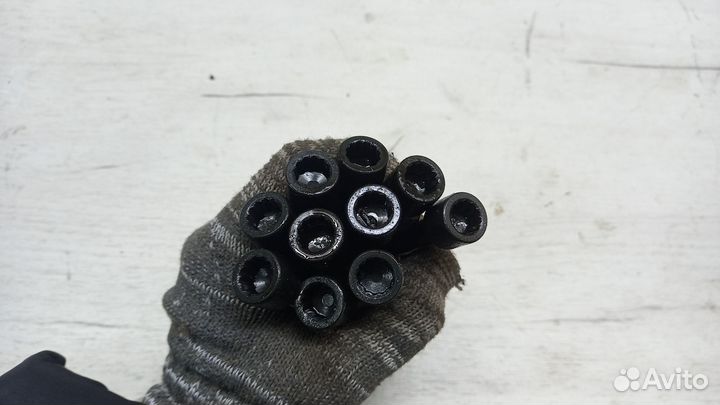 Болт ГБЦ Toyota Corolla 150 1zrfe