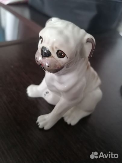 Статуэтка собака