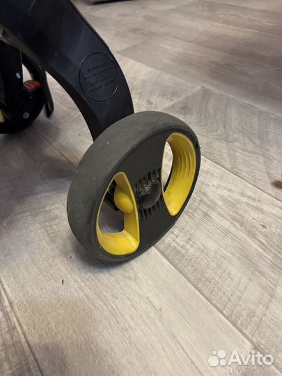 Коляска doona