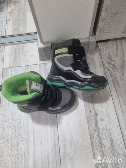 Ботинки зимние на мальчика 28р
