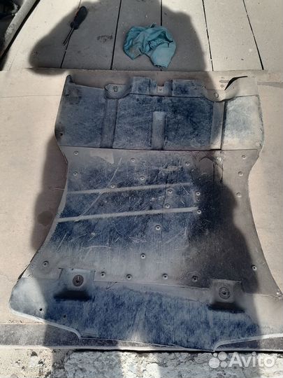 Защита двигателя Audi q7 4l