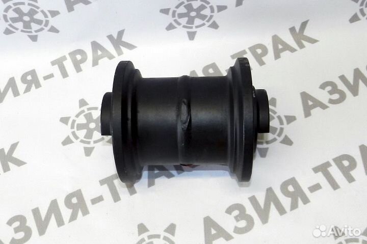 Опорный каток на kobelco SK027 (2)