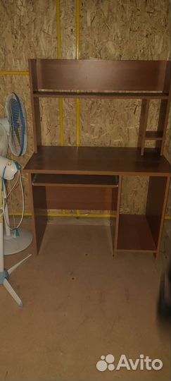 Компьютерный стол