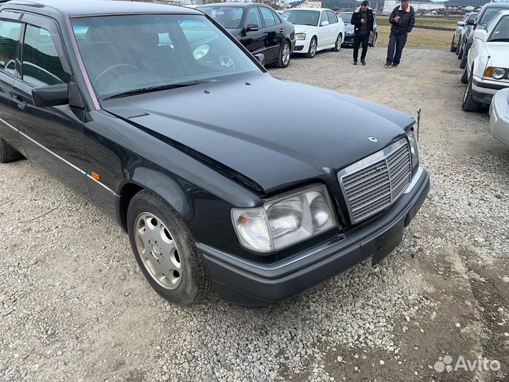 В разбор Mercedes W124 E320 38 т.км. Из Японии