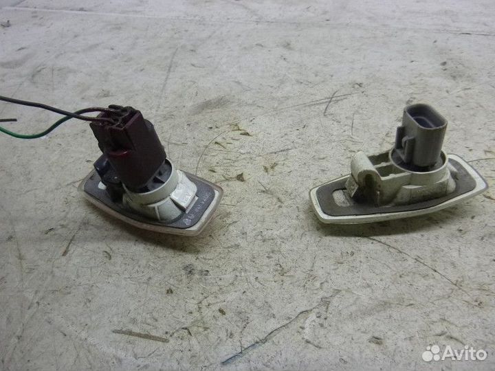 Повторитель на крыло левый KIA RIO 2005-2011