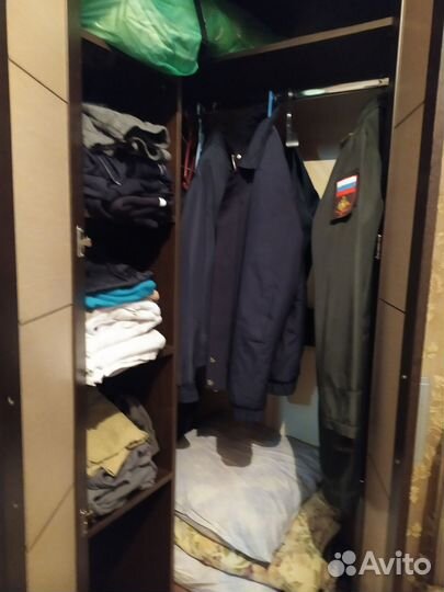 Шкаф угловой