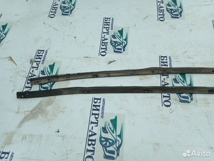 Уплотнитель двери нижний передний LADA Vesta