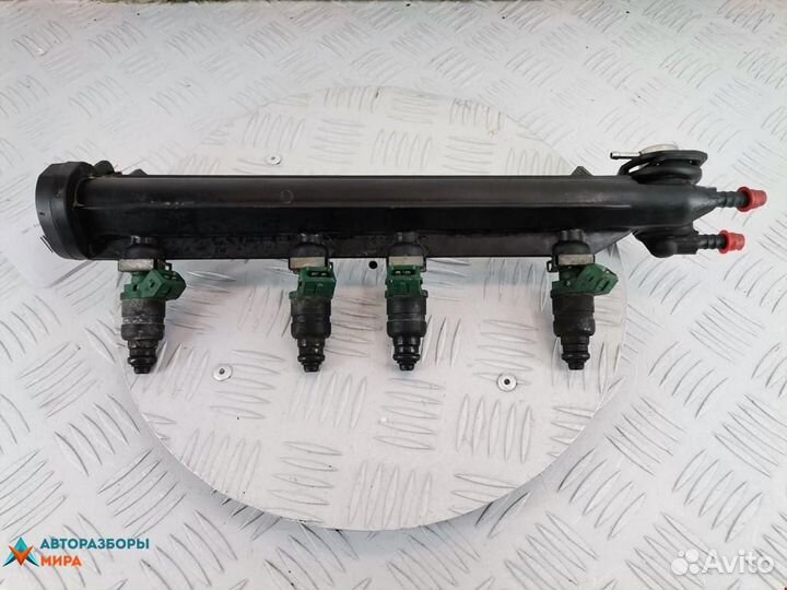 Форсунка Audi A3 8L 1999 037906031AA