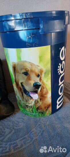 Контейнер для хранения корма