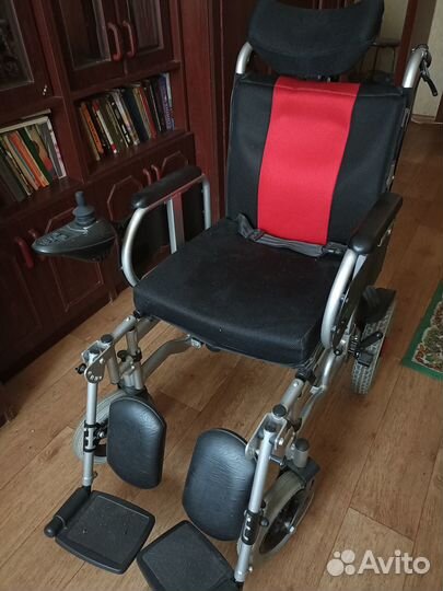 Кресло инвалидное с электроприводом