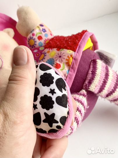 Кукла-подвеска развивающая Lamaze Эмилия