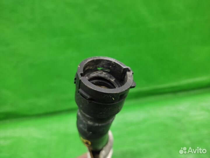 Патрубок системы охлаждения VW Tiguan / Audi Q3