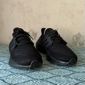 Кроссовки Adidas Ultraboost