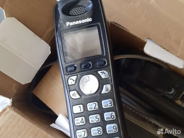 Цифровой беспроводной телефон с автоответчиком