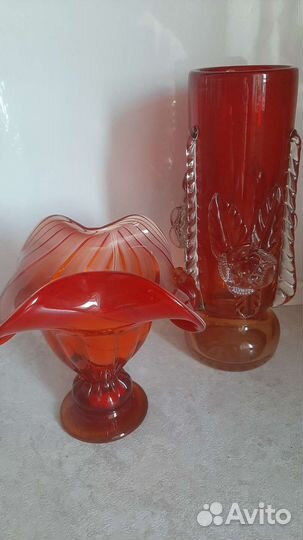 2 вазы из гутного стекла,ссср