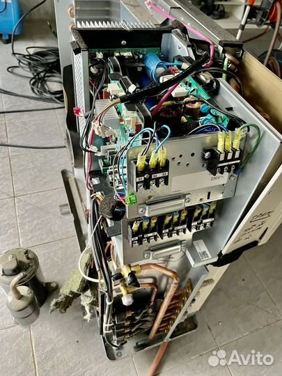 Наружный блок кондиционера mitsubishi