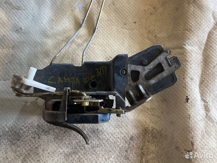 Замок двери задний правый Hyundai Santa Fe