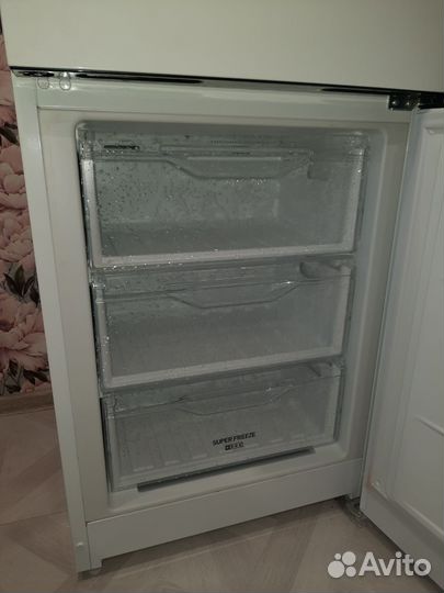 Холодильник бу indesit