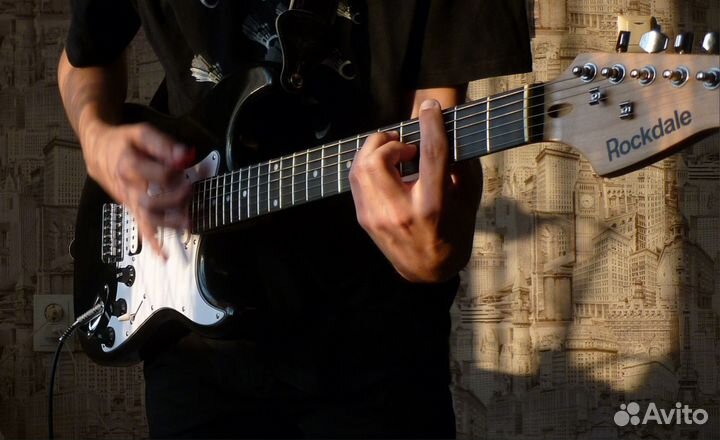 Электрогитара