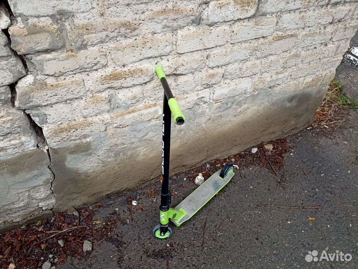 Трюковой самокат