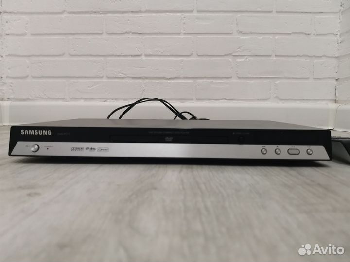 Видеомагнитофон DVD плеер Samsung DVD P 171
