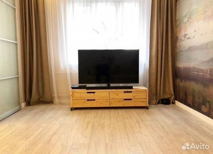 Тумба под телевизор с ящиками