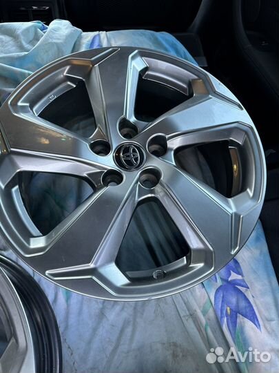 Диски Toyota RAV4 r18