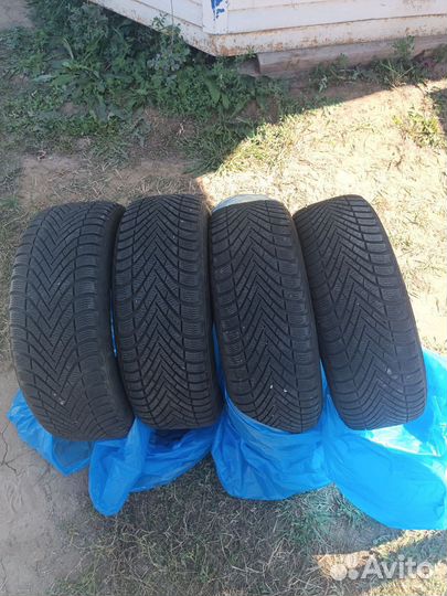 Pirelli Cinturato Winter 205/55 R16 94T