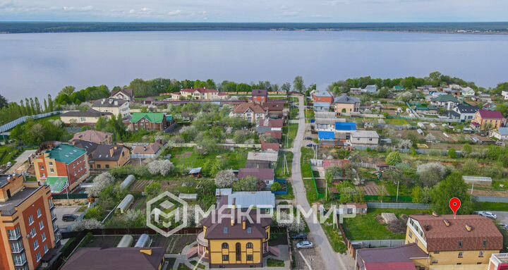 Дом 428 м² на участке 6,5 сот.