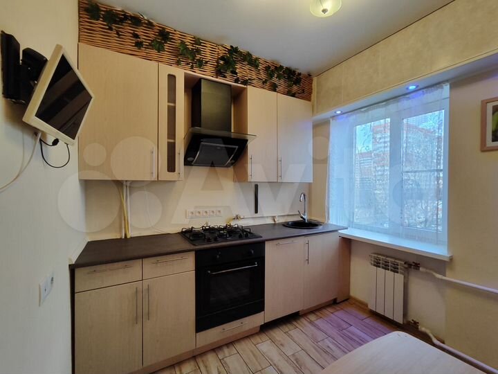 1-к. квартира, 30 м², 4/4 эт.