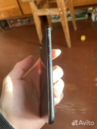 iPhone SE (2020), 64 ГБ