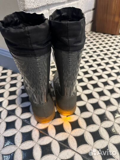 Резиновые сапоги
