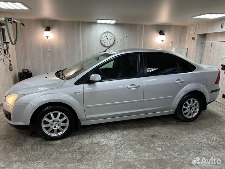 Ford Focus 1.6 МТ, 2006, 195 000 км