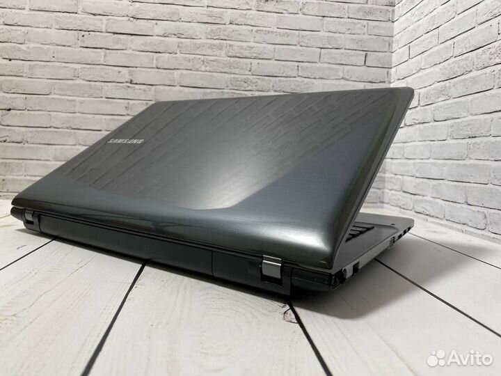 Игровой ноутбук Samsung 6Gb/2видеокарты/SSD/4ядра