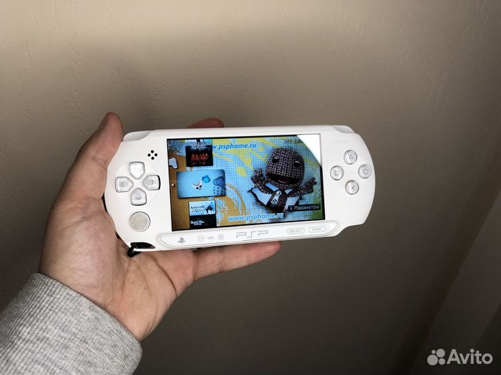 Sony Psp E1008 (прошита, карта на 32gb)
