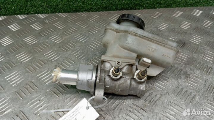 Цилиндр тормозной главный Infiniti Ex35