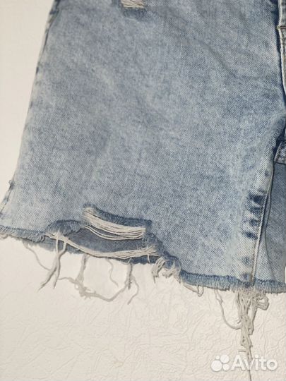 Шорты джинсовые голубые рваные