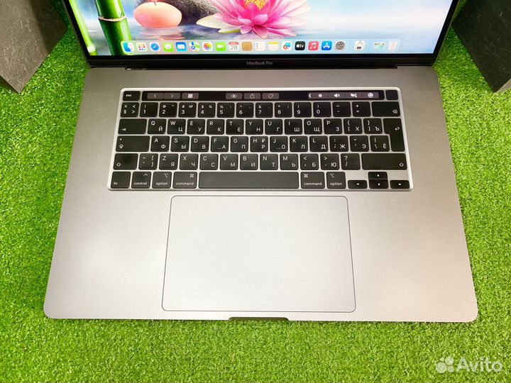 MacBook Pro 16 2019 i7 32gb 512gb Отличный